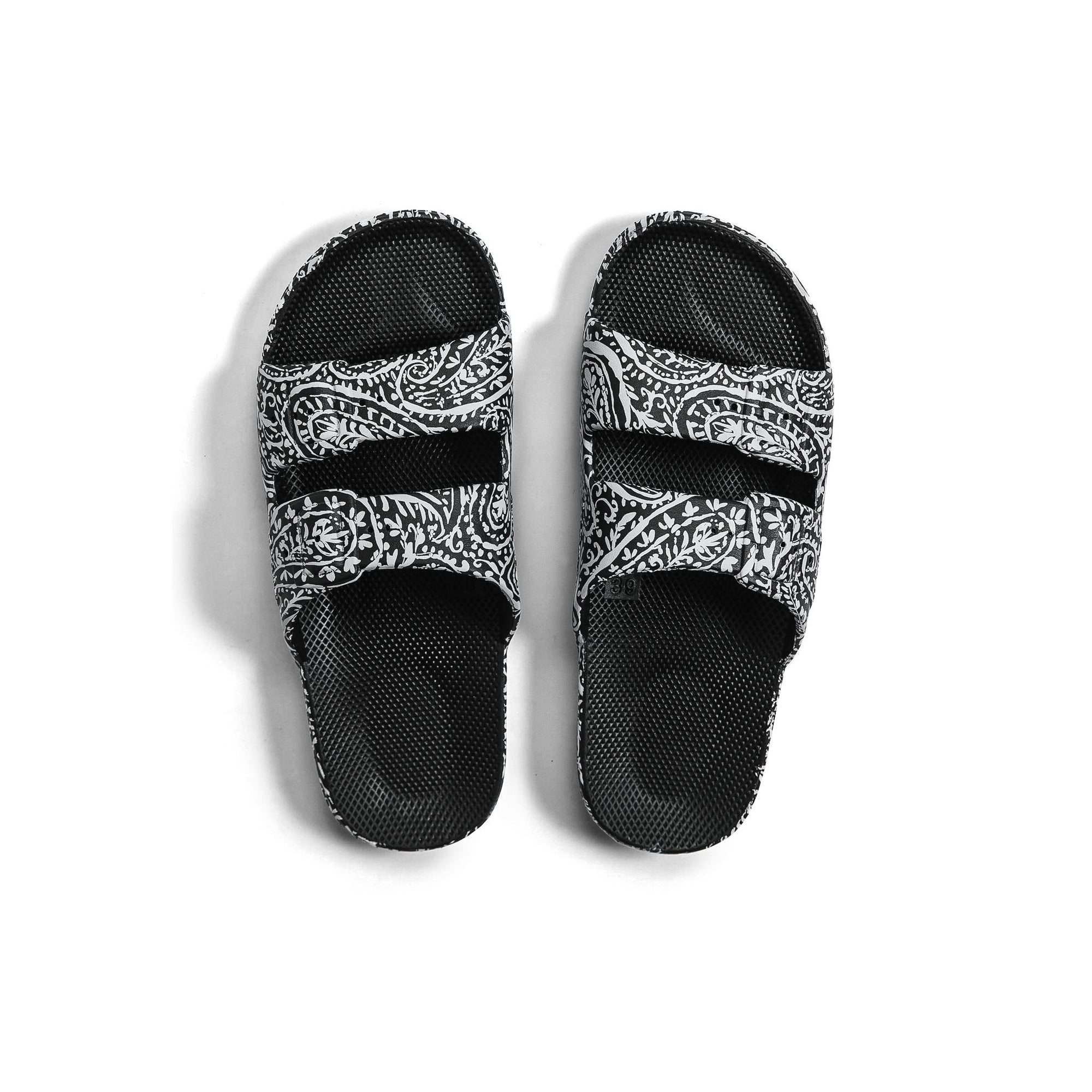 FM-KASH-BLACK-SLIDES